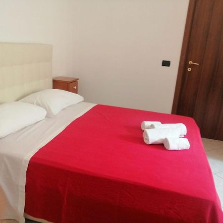 Apartment In Front Of The Train Station! Florence Buitenkant foto