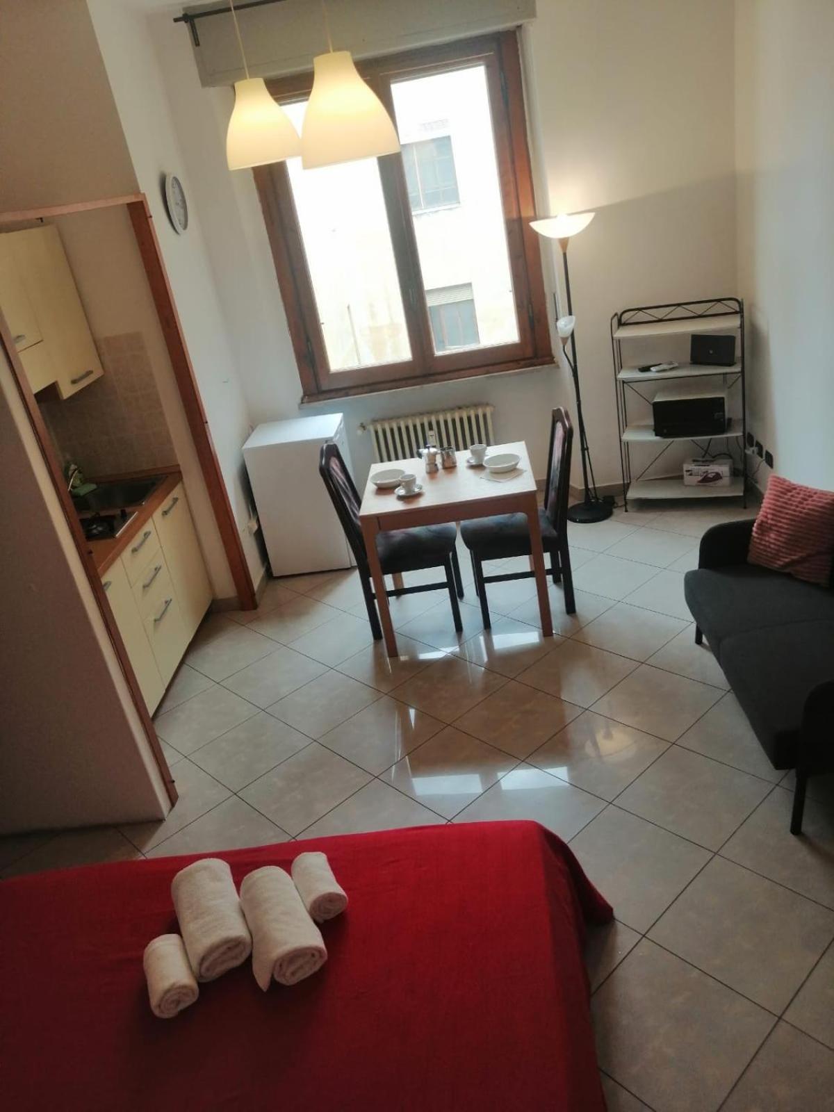 Apartment In Front Of The Train Station! Florence Buitenkant foto